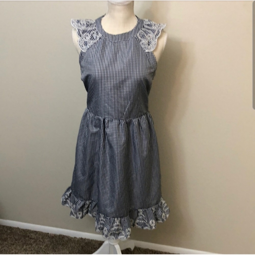 Short, lined black and white gingham Dress